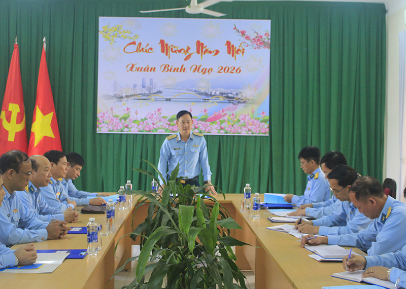 Quân chủng Phòng không - Không quân kiểm tra sẵn sàng chiến đấu và công tác tổ chức Tết Nguyên đán Bính Ngọ năm 2026 đối với các đơn vị khu vực miền Trung