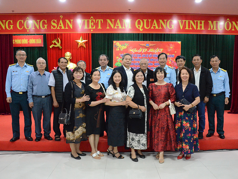 Qu&acirc;n chủng Ph&ograve;ng kh&ocirc;ng-Kh&ocirc;ng qu&acirc;n tổ chức gặp mặt mừng Xu&acirc;n B&iacute;nh Ngọ - 2026 tại th&agrave;nh phố Đ&agrave; nẵng