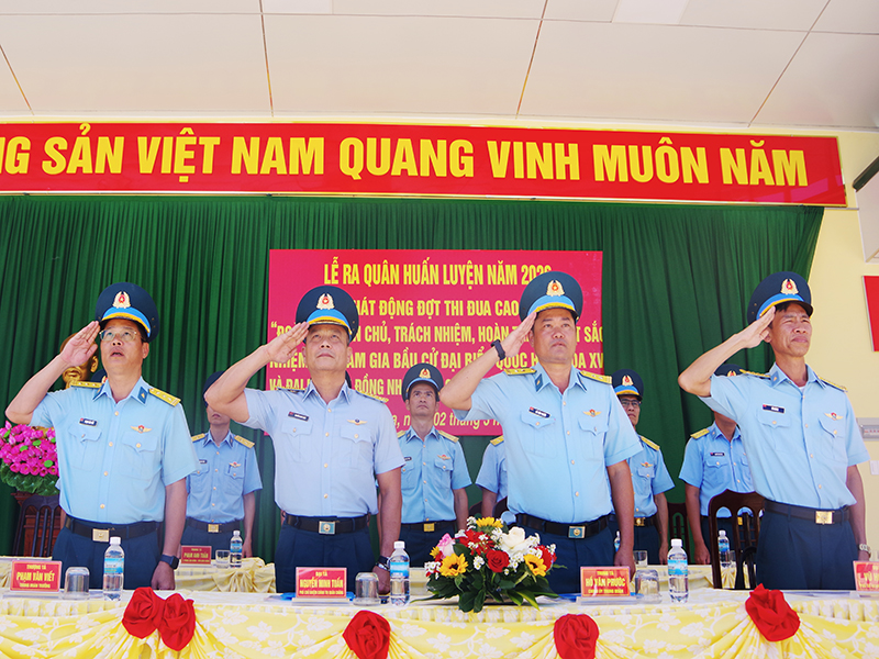 C&aacute;c đơn vị trong Qu&acirc;n chủng Ph&ograve;ng kh&ocirc;ng - Kh&ocirc;ng qu&acirc;n tổ chức Lễ ra qu&acirc;n huấn luyện năm 2026