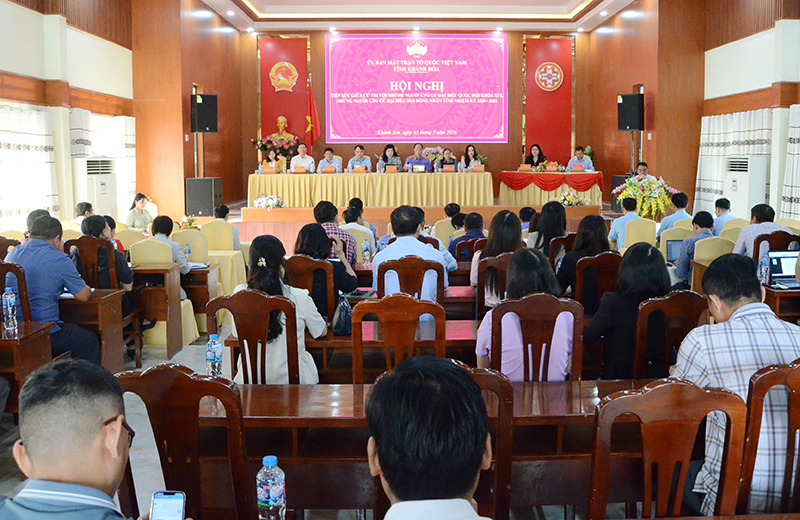 Thiếu tướng Vũ Đại Dương - Nắm vững đặc điểm, t&igrave;nh h&igrave;nh địa phương để c&oacute; những giải ph&aacute;p ph&aacute;t huy thế mạnh kinh tế, x&atilde; hội khu vực miền n&uacute;i.