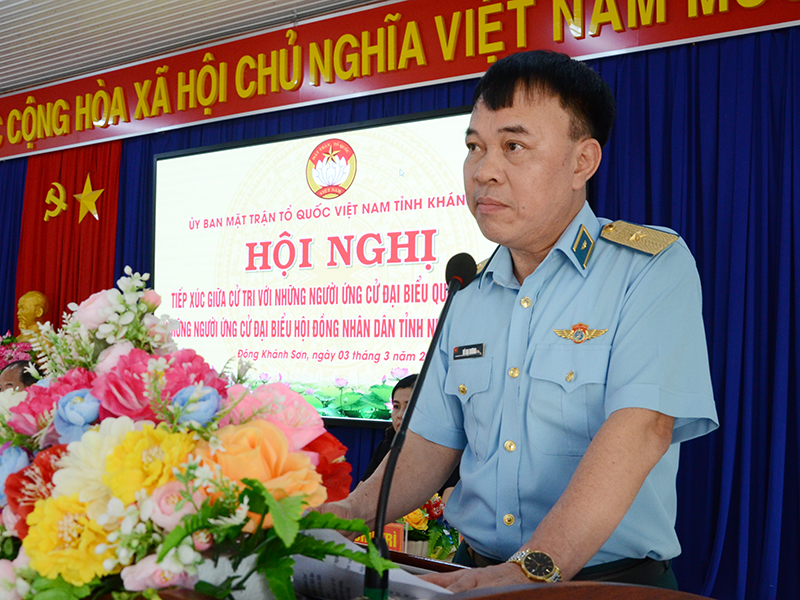 Thiếu tướng Vũ Đại Dương - Nắm vững đặc điểm, t&igrave;nh h&igrave;nh địa phương để c&oacute; những giải ph&aacute;p ph&aacute;t huy thế mạnh kinh tế, x&atilde; hội khu vực miền n&uacute;i.