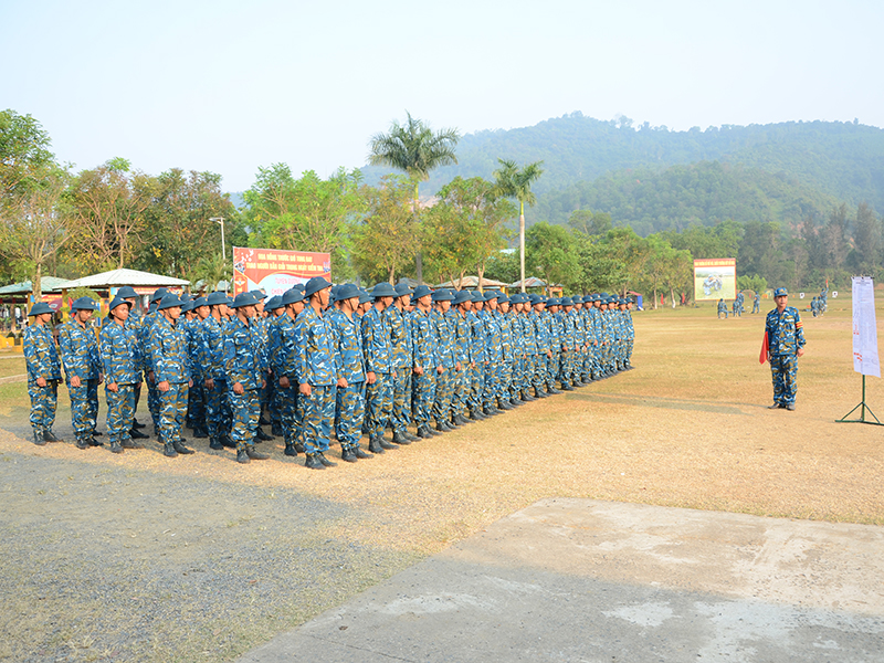 Tiểu đoàn huấn luyện chiến sĩ mới, Sư đoàn 372 tổ chức bắn đạn thật