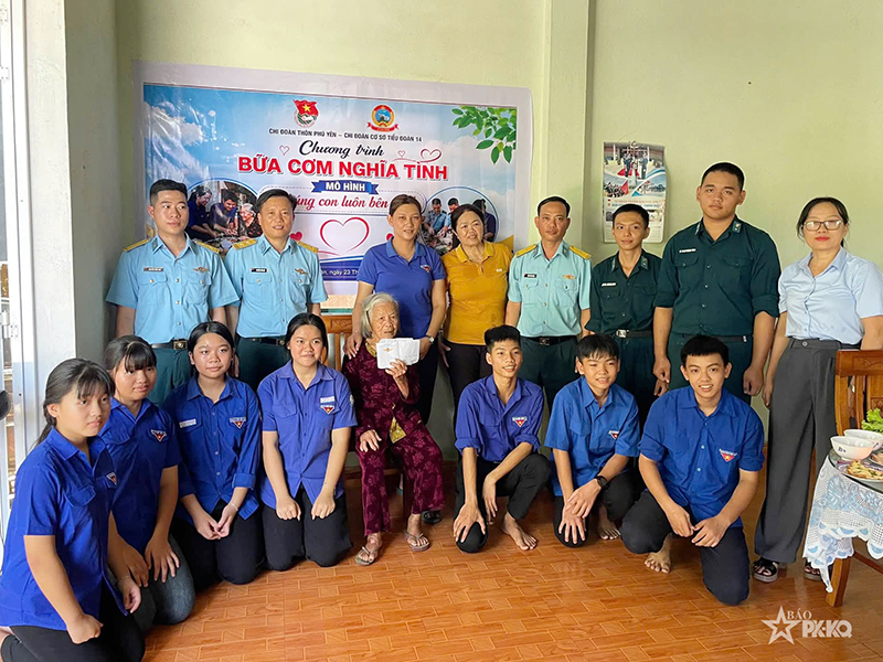 Trung đoàn 290 tổ chức nhiều hoạt động “Uống nước nhớ nguồn - Đền ơn đáp nghĩa”