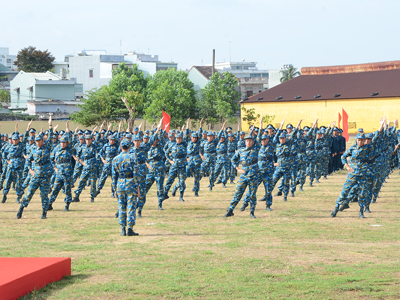 C&aacute;c đơn vị trong Qu&acirc;n chủng Ph&ograve;ng kh&ocirc;ng-Kh&ocirc;ng qu&acirc;n tổ chức Lễ tuy&ecirc;n thệ chiến sĩ mới năm 2026