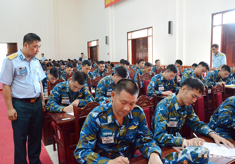 Quân chủng Phòng không - Không quân khai mạc Diễn tập, hội thao chỉ huy tham mưu có một phần thực binh kíp chiến đấu sở chỉ huy trung đoàn ra đa
