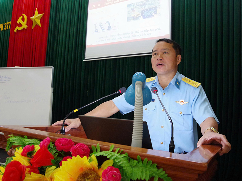 Sư đo&agrave;n 377 tổ chức Hội thi C&aacute;n bộ giảng dạy ch&iacute;nh trị v&agrave; B&aacute;o c&aacute;o vi&ecirc;n giỏi năm 2026