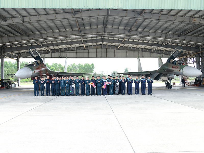 C&aacute;c đơn vị Kh&ocirc;ng qu&acirc;n tổ chức th&agrave;nh c&ocirc;ng ban bay đầu Xu&acirc;n B&iacute;nh Ngọ - 2026