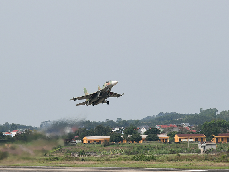 C&aacute;c đơn vị Kh&ocirc;ng qu&acirc;n tổ chức th&agrave;nh c&ocirc;ng ban bay đầu Xu&acirc;n B&iacute;nh Ngọ - 2026