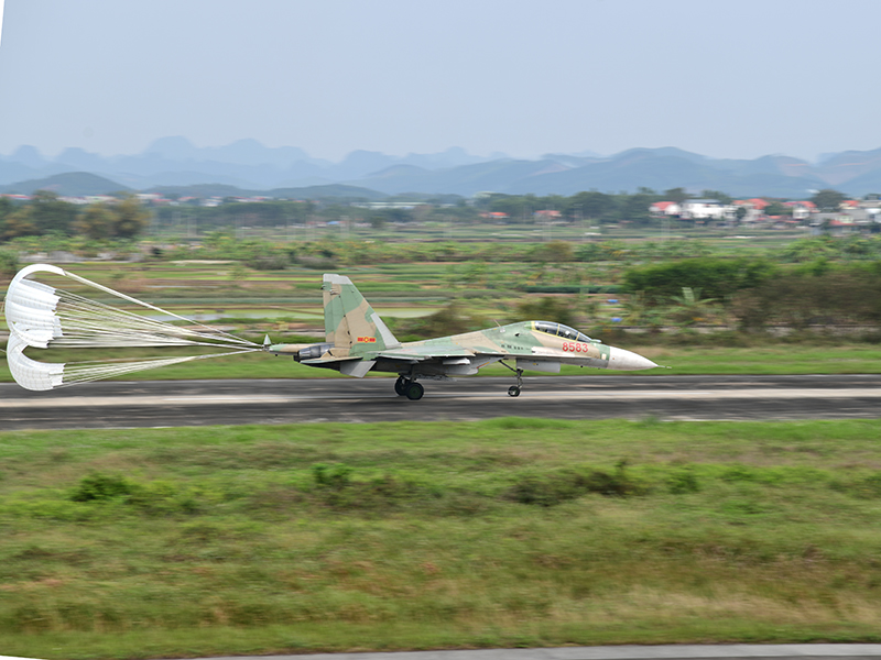 C&aacute;c đơn vị Kh&ocirc;ng qu&acirc;n tổ chức th&agrave;nh c&ocirc;ng ban bay đầu Xu&acirc;n B&iacute;nh Ngọ - 2026