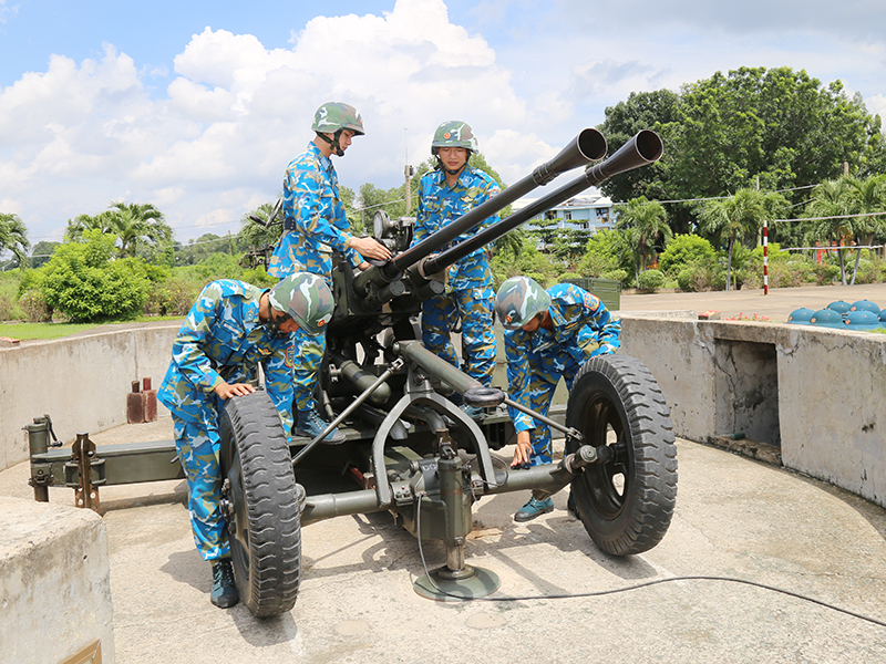 Trung đo&agrave;n 230 thực hiện hiệu quả Cuộc vận động 50