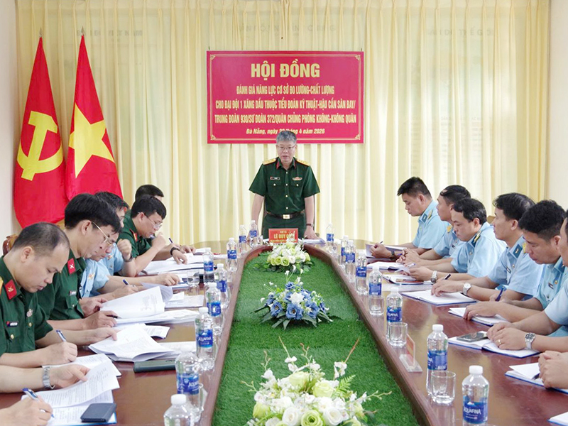 Bộ Tổng Tham mưu kiểm tra, đ&aacute;nh gi&aacute; năng lực cơ sở đo lường - chất lượng chuy&ecirc;n ng&agrave;nh xăng dầu tại Sư đo&agrave;n 372