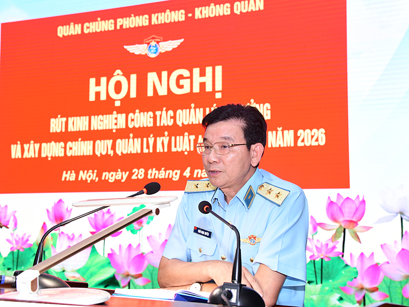 Qu&acirc;n chủng Ph&ograve;ng kh&ocirc;ng-Kh&ocirc;ng qu&acirc;n r&uacute;t kinh nghiệm c&ocirc;ng t&aacute;c quản l&yacute; tư tưởng v&agrave; x&acirc;y dựng ch&iacute;nh quy, quản l&yacute; kỷ luật 4 th&aacute;ng đầu năm 2026