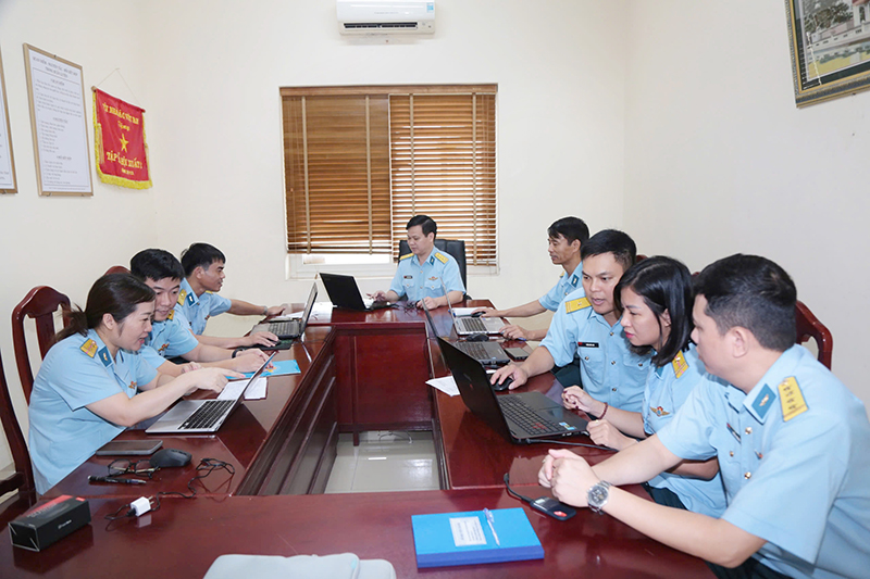 B&aacute;o PK-KQ - Người bạn đồng h&agrave;nh tin cậy của Bộ đội PK-KQ