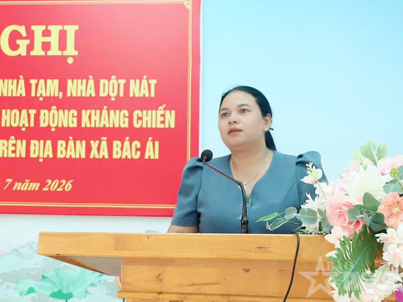 Trường Sĩ quan Không quân chung tay chăm lo gia đình chính sách, thắt chặt nghĩa tình quân - dân tại xã Bác Ái