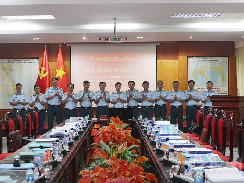 Hội thảo khoa học &ldquo;Thiết lập &ldquo;V&ograve;m ph&ograve;ng kh&ocirc;ng bền vững&rdquo; - Những vấn đề đặt ra trong c&ocirc;ng t&aacute;c gi&aacute;o dục, đ&agrave;o tạo v&agrave; nghi&ecirc;n cứu khoa học ở Học viện Ph&ograve;ng kh&ocirc;ng-Kh&ocirc;ng qu&acirc;n hiện nay&rdquo;