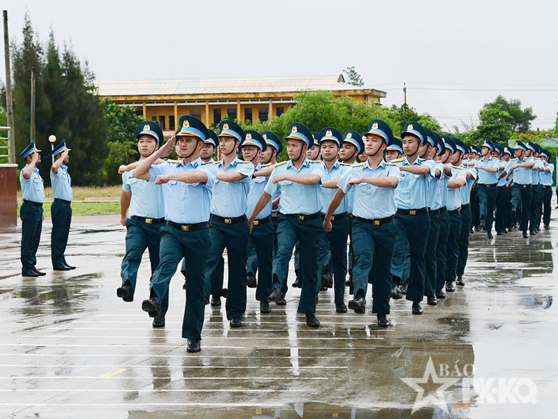 Quân chủng PK-KQ kiểm tra kết quả xây dựng đơn vị vững mạnh toàn diện “mẫu mực, tiêu biểu” năm 2026 tại Trung đoàn 940