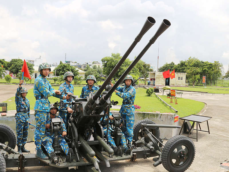 Điểm s&aacute;ng vững mạnh to&agrave;n diện, &ldquo;mẫu mực, ti&ecirc;u biểu&rdquo;