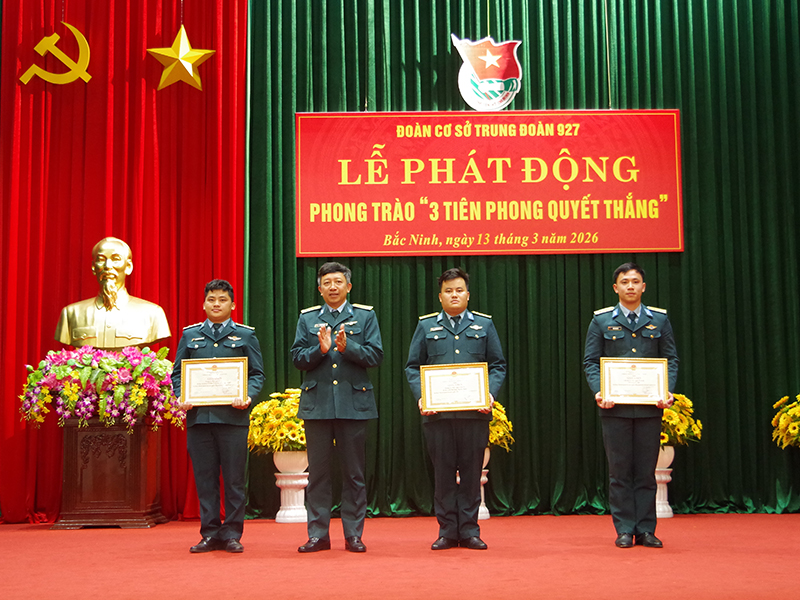 Trung đo&agrave;n 927 tổ chức Lễ ph&aacute;t động phong tr&agrave;o &ldquo;3 Ti&ecirc;n phong quyết thắng&rdquo; giai đoạn 2025 - 2030