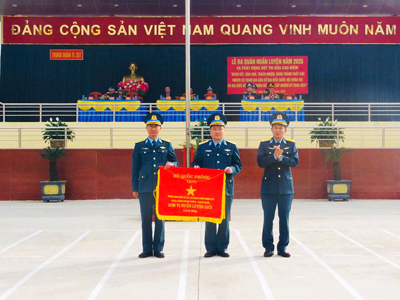 C&aacute;c đơn vị trong Qu&acirc;n chủng Ph&ograve;ng kh&ocirc;ng - Kh&ocirc;ng qu&acirc;n tổ chức Lễ ra qu&acirc;n huấn luyện năm 2026