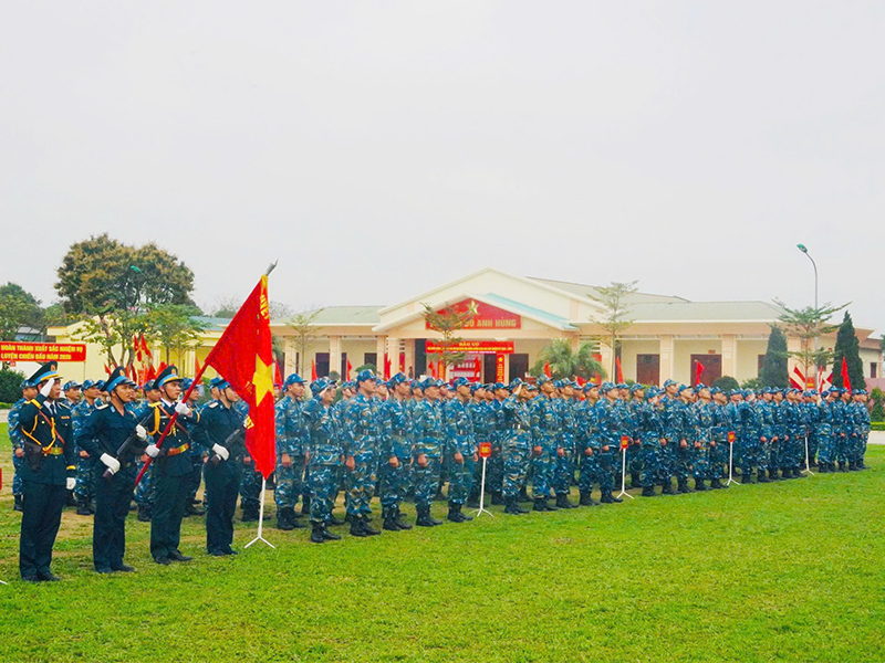 C&aacute;c đơn vị trong Qu&acirc;n chủng Ph&ograve;ng kh&ocirc;ng - Kh&ocirc;ng qu&acirc;n tổ chức Lễ ra qu&acirc;n huấn luyện năm 2026