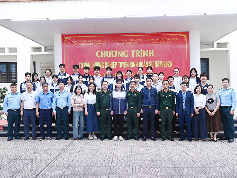 Học viện Ph&ograve;ng kh&ocirc;ng - Kh&ocirc;ng qu&acirc;n tổ chức tư vấn, hướng nghiệp tuyển sinh qu&acirc;n sự năm 2026 tại tỉnh Bắc Ninh
