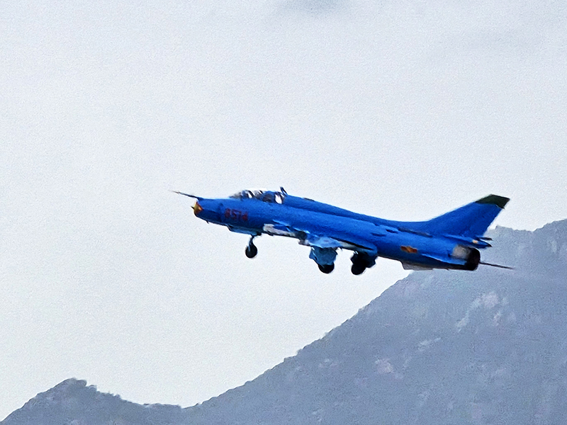 Trung đo&agrave;n Kh&ocirc;ng qu&acirc;n 937 tổ chức th&agrave;nh c&ocirc;ng ban bay c&aacute;n bộ đầu Xu&acirc;n B&iacute;nh Ngọ - 2026