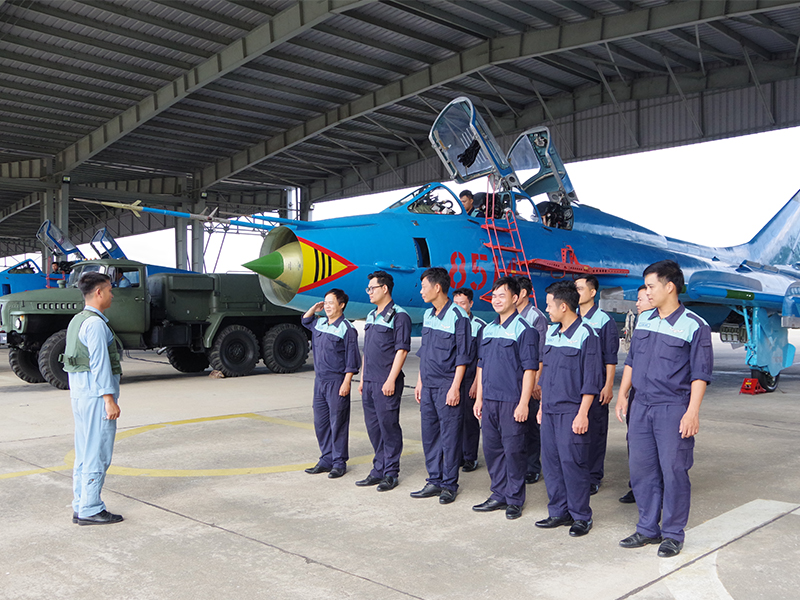Trung đo&agrave;n Kh&ocirc;ng qu&acirc;n 937 tổ chức th&agrave;nh c&ocirc;ng ban bay c&aacute;n bộ đầu Xu&acirc;n B&iacute;nh Ngọ - 2026
