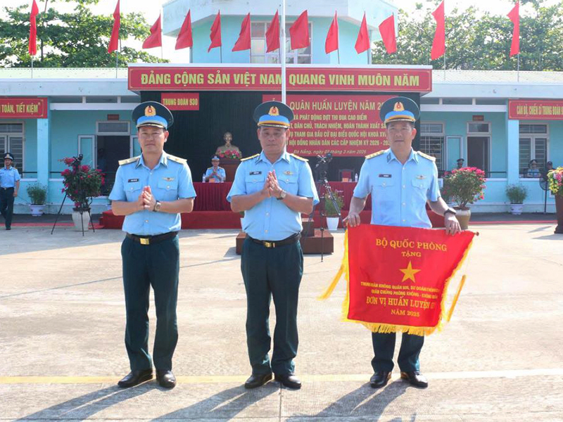 C&aacute;c đơn vị trong Qu&acirc;n chủng Ph&ograve;ng kh&ocirc;ng - Kh&ocirc;ng qu&acirc;n tổ chức Lễ ra qu&acirc;n huấn luyện năm 2026