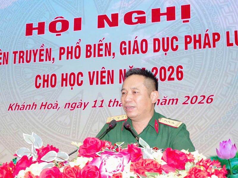 Trường Sĩ quan Không quân tổ chức tuyên truyền, phổ biến, giáo dục pháp luật cho học viên năm 2026