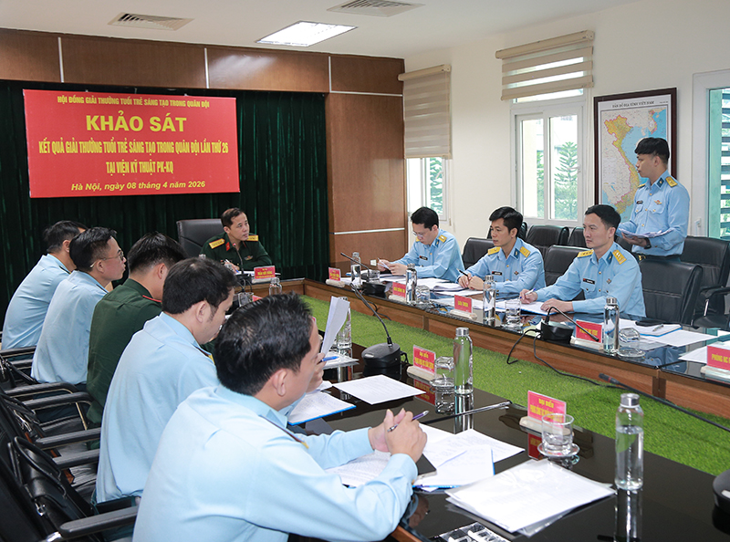 Ban Thanh niên Quân đội khảo sát kết quả Giải thưởng “Tuổi trẻ sáng tạo” trong Quân đội năm 2026 tại Viện Kỹ thuật PK-KQ