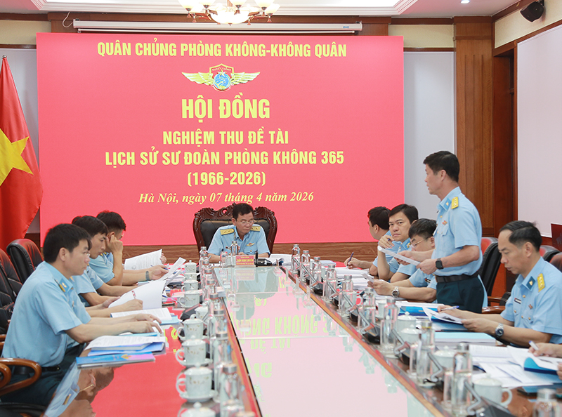 Qu&acirc;n chủng Ph&ograve;ng kh&ocirc;ng - Kh&ocirc;ng qu&acirc;n nghiệm thu Đề t&agrave;i &ldquo;Lịch sử Sư đo&agrave;n Ph&ograve;ng kh&ocirc;ng 365 (1966-2026)&rdquo; v&agrave; &ldquo;Lịch sử Lữ đo&agrave;n C&ocirc;ng binh 28 (1966-2026)&rdquo;