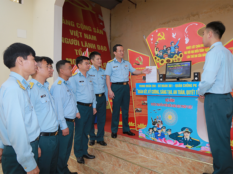 Qu&acirc;n chủng Ph&ograve;ng kh&ocirc;ng-Kh&ocirc;ng qu&acirc;n kiểm tra huấn luyện th&aacute;ng đầu năm 2026 tại Sư đo&agrave;n 361