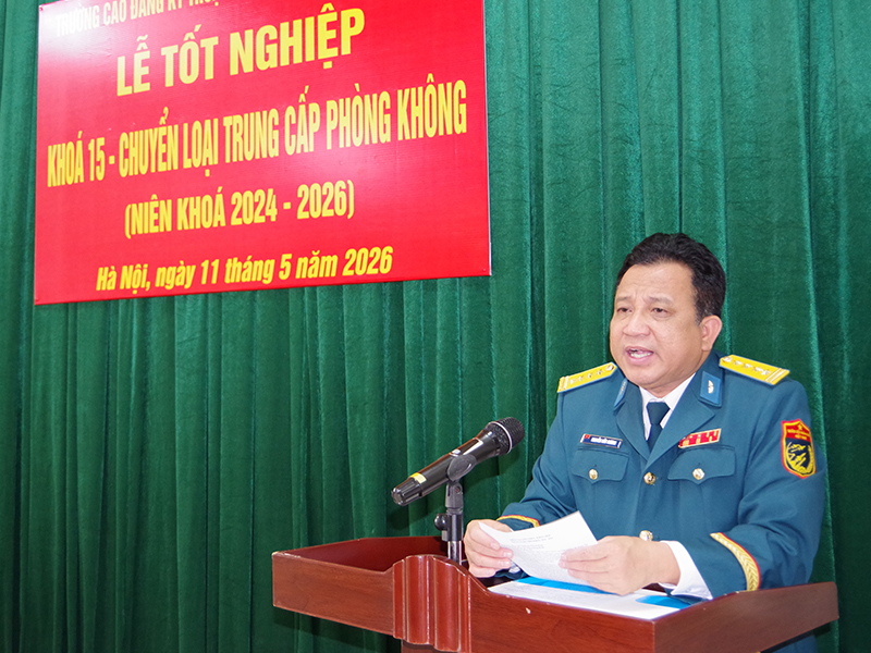 Trường Cao đẳng Kỹ thuật PK-KQ tổ chức Lễ tốt nghiệp Kh&oacute;a 15 - Chuyển loại trung cấp Ph&ograve;ng kh&ocirc;ng (Ni&ecirc;n kh&oacute;a 2024-2026)