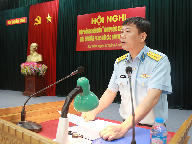 Sư đo&agrave;n 365 tổ chức Hội nghị hiệp đồng t&aacute;c chiến &ldquo;V&ograve;m ph&ograve;ng kh&ocirc;ng bền vững&rdquo;