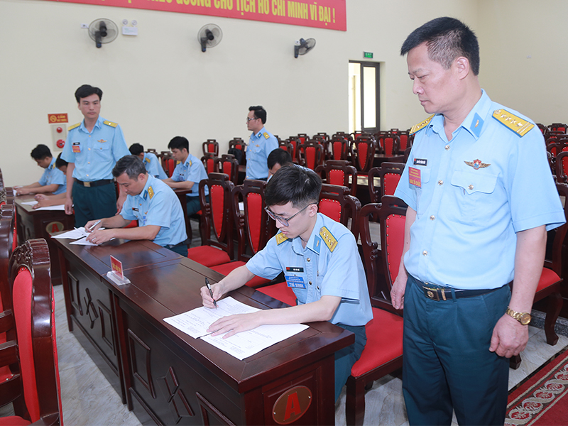 Bộ Tham mưu Ph&ograve;ng kh&ocirc;ng-Kh&ocirc;ng qu&acirc;n tổ chức Hội thi C&aacute;n bộ Đo&agrave;n giỏi v&agrave; tuy&ecirc;n truyền vi&ecirc;n trẻ năm 2026