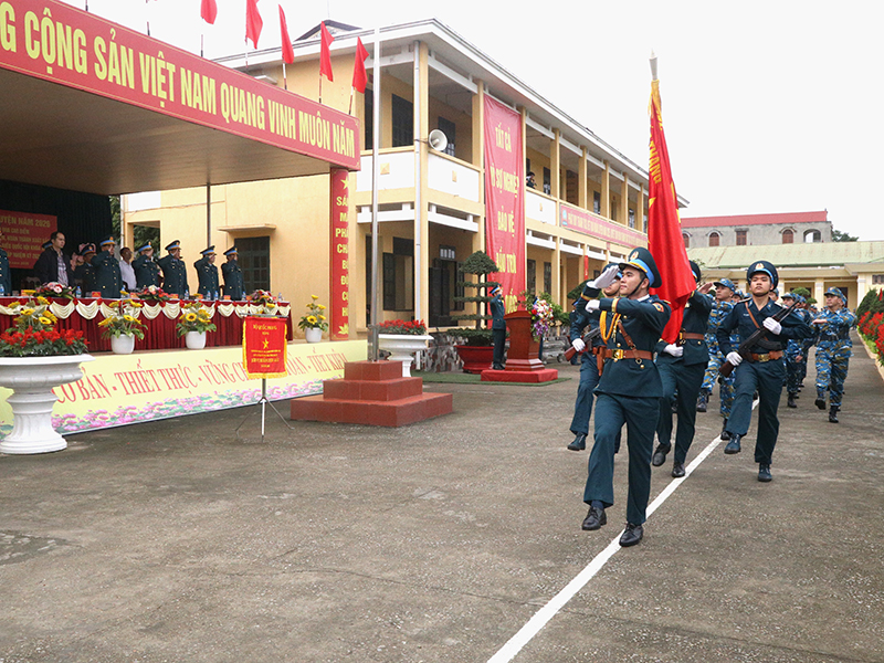 C&aacute;c đơn vị trong Qu&acirc;n chủng Ph&ograve;ng kh&ocirc;ng - Kh&ocirc;ng qu&acirc;n tổ chức Lễ ra qu&acirc;n huấn luyện năm 2026