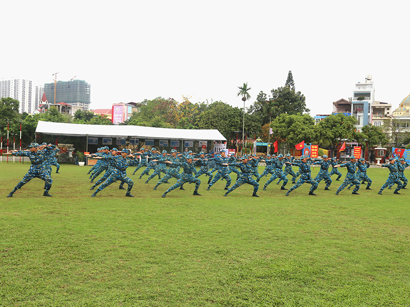 C&aacute;c đơn vị trong Qu&acirc;n chủng Ph&ograve;ng kh&ocirc;ng - Kh&ocirc;ng qu&acirc;n tổ chức Lễ ra qu&acirc;n huấn luyện năm 2026