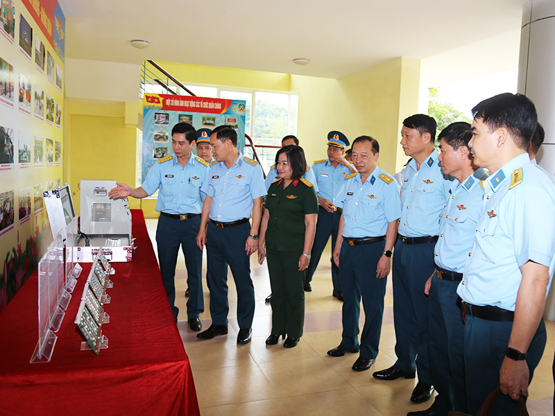 Qu&acirc;n chủng Ph&ograve;ng kh&ocirc;ng-Kh&ocirc;ng qu&acirc;n ph&aacute;t động hưởng ứng Th&aacute;ng h&agrave;nh động về an to&agrave;n, vệ sinh lao động v&agrave; Th&aacute;ng c&ocirc;ng nh&acirc;n năm 2026