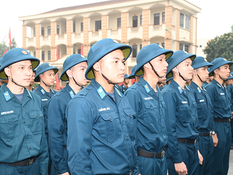 Lữ đo&agrave;n Th&ocirc;ng tin 26 khai mạc huấn luyện chiến sĩ mới năm 2026