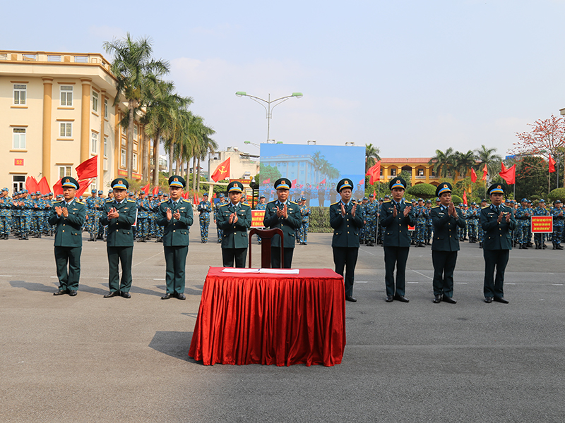 Lữ đo&agrave;n th&ocirc;ng tin 26 tổ chức Lễ ra qu&acirc;n huấn luyện năm 2026