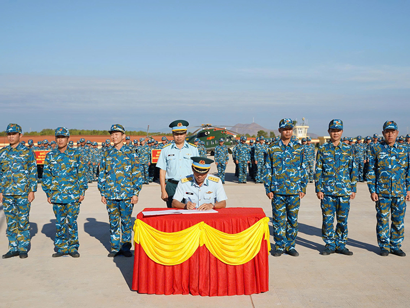 C&aacute;c đơn vị trong Qu&acirc;n chủng Ph&ograve;ng kh&ocirc;ng - Kh&ocirc;ng qu&acirc;n tổ chức Lễ ra qu&acirc;n huấn luyện năm 2026