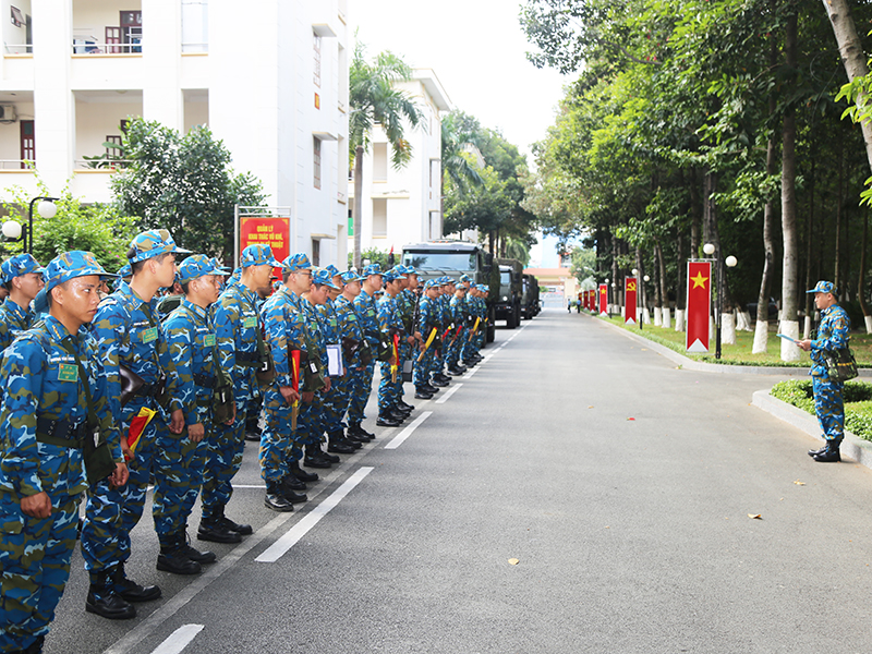 Bộ Quốc ph&ograve;ng kiểm tra luyện tập chuyển trạng th&aacute;i SSCĐ tại Sư đo&agrave;n 367