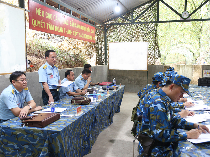 Sư đo&agrave;n 370 luyện tập chuyển trạng th&aacute;i sẵn s&agrave;ng chiến đấu đầu giai đoạn huấn luyện 1