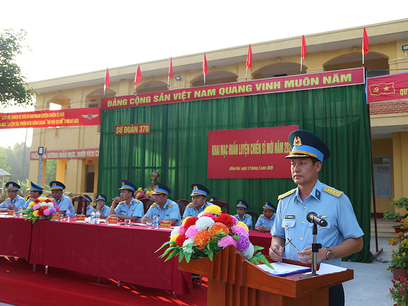 Sư đo&agrave;n 370 khai mạc huấn luyện chiến sĩ mới năm 2026