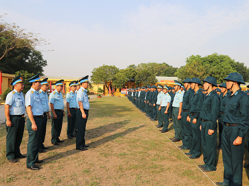Sư đo&agrave;n 370 khai mạc huấn luyện chiến sĩ mới năm 2026