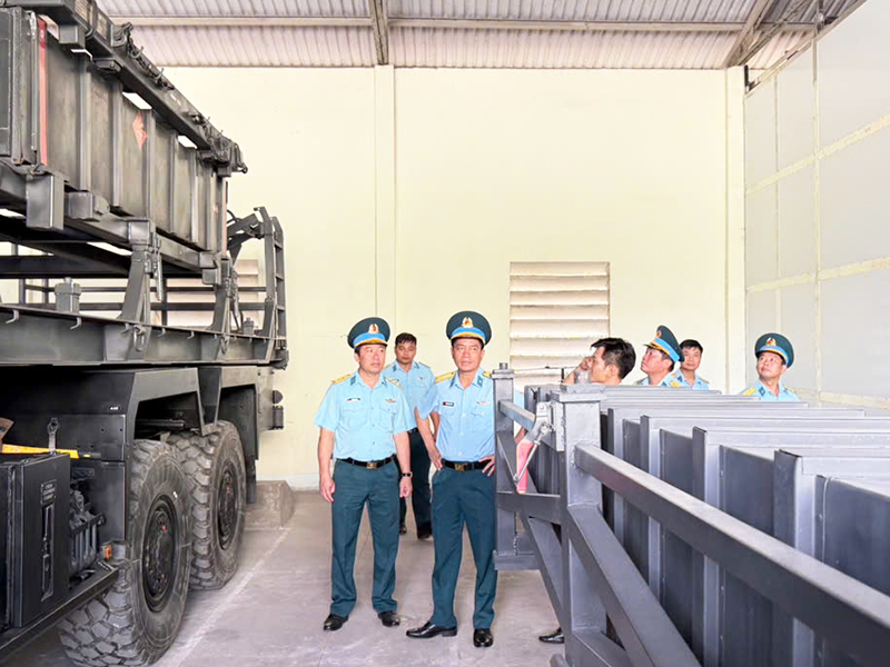 Sư đo&agrave;n 367 tổ chức tham quan x&acirc;y dựng đơn vị điểm vững mạnh to&agrave;n diện &ldquo;mẫu mưc, ti&ecirc;u biểu&rdquo; năm 2026