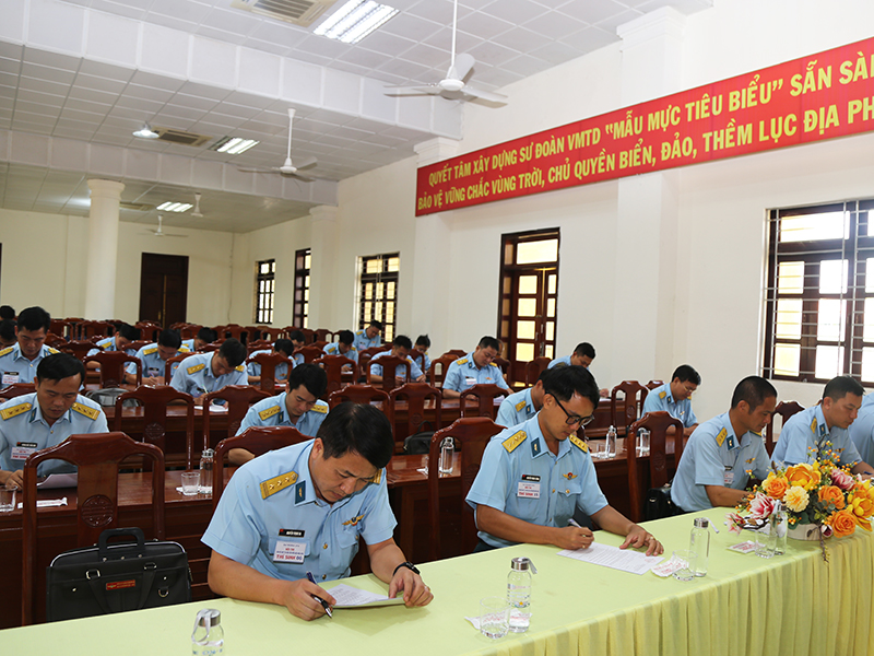 Sư đoàn 370 khai mạc Hội thi Cán bộ giảng dạy chính trị và Báo cáo viên giỏi năm 2026