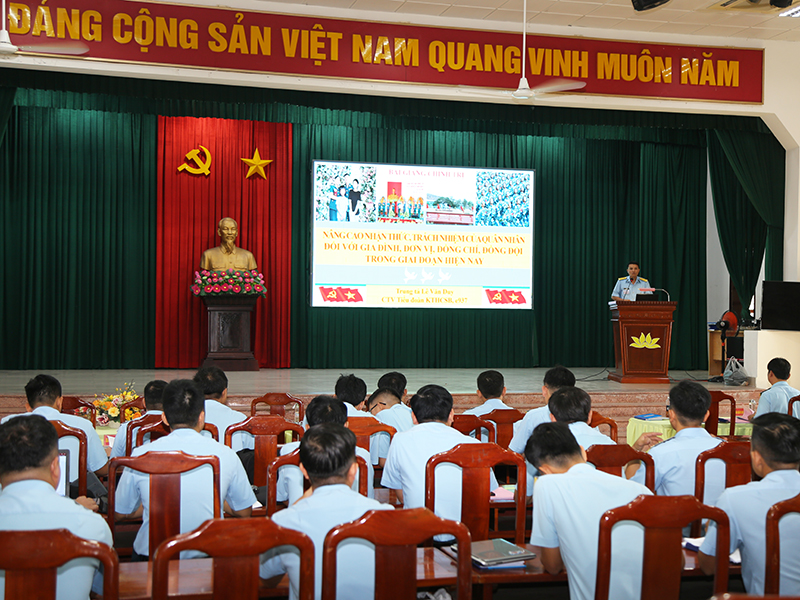 Sư đoàn 370 khai mạc Hội thi Cán bộ giảng dạy chính trị và Báo cáo viên giỏi năm 2026