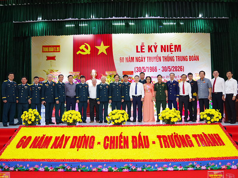 Trung đoàn 261 kỷ niệm 60 năm ngày truyền thống