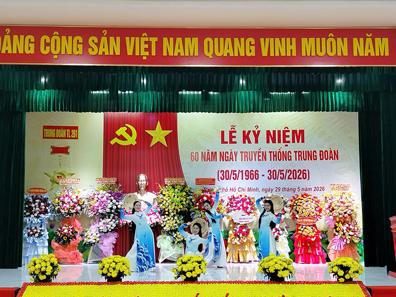 Trung đoàn 261 kỷ niệm 60 năm ngày truyền thống